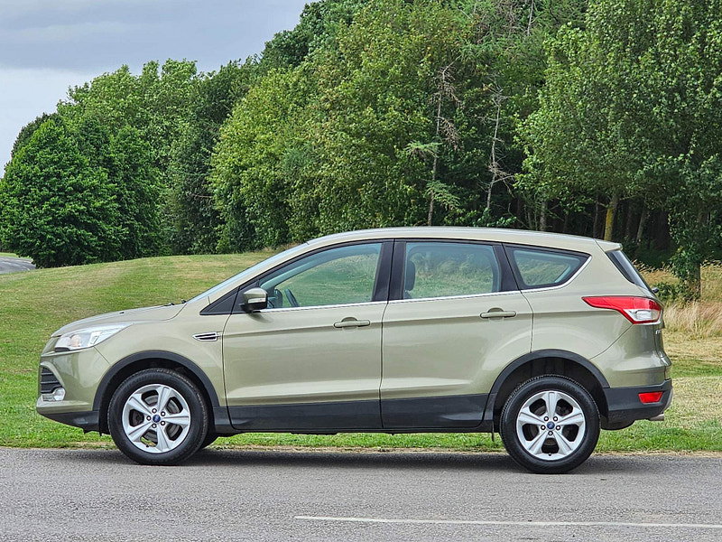 Ford Kuga 2.0 TDCi Zetec 2WD Euro 5 5dr