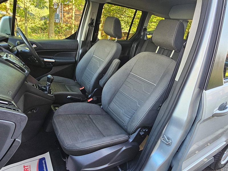 Ford Tourneo Connect 1.6 TDCi Titanium Euro 5 5dr