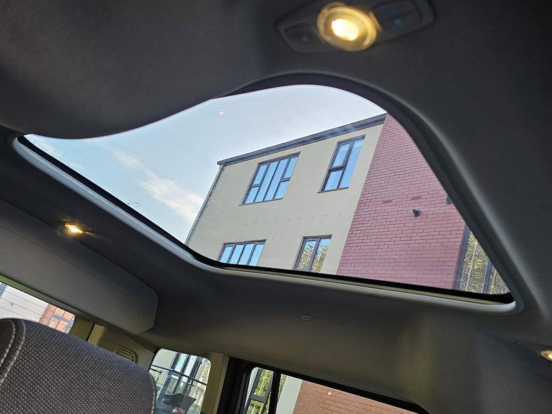 Ford Tourneo Connect 1.6 TDCi Titanium Euro 5 5dr