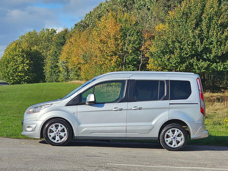 Ford Tourneo Connect 1.6 TDCi Titanium Euro 5 5dr
