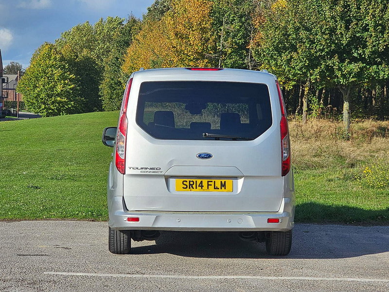 Ford Tourneo Connect 1.6 TDCi Titanium Euro 5 5dr