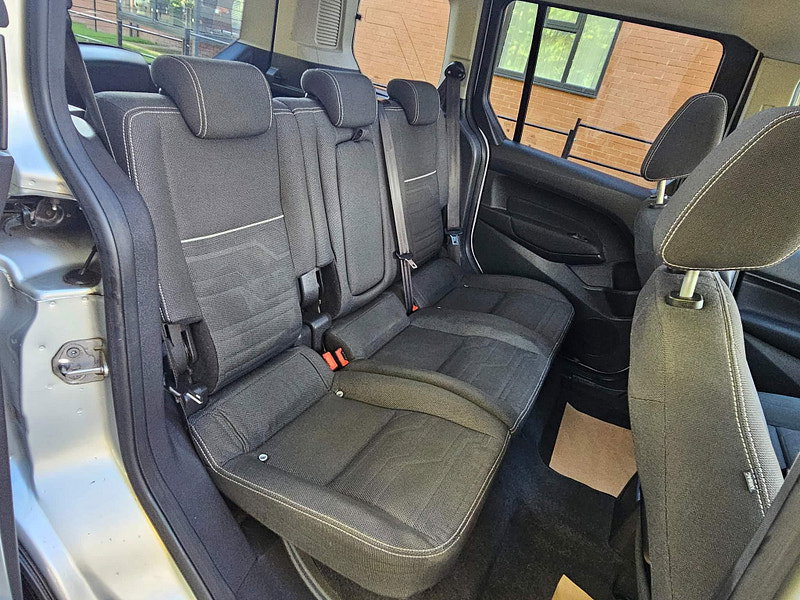 Ford Tourneo Connect 1.6 TDCi Titanium Euro 5 5dr