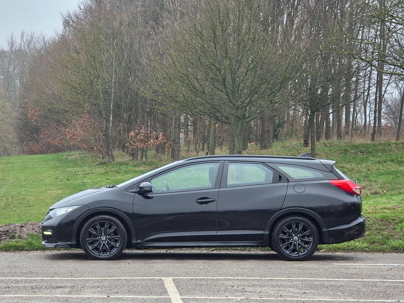 Honda Civic 1.6 i-DTEC Black Edition Tourer Euro 5 (s/s) 5dr