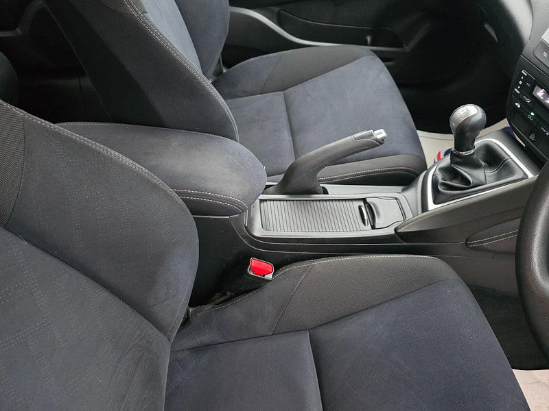 Honda Civic 1.6 i-DTEC Black Edition Tourer Euro 5 (s/s) 5dr