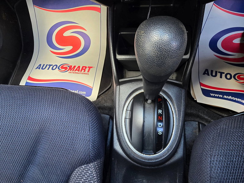 Honda Jazz 1.4 i-VTEC ES Hatchback 5dr Petrol CVT Euro 5 (99 ps)