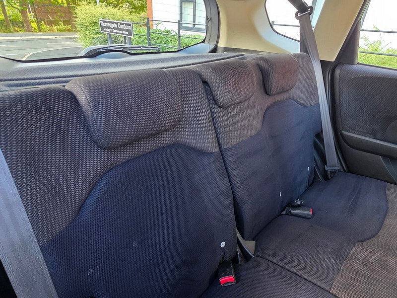 Honda Jazz 1.4 i-VTEC ES Hatchback 5dr Petrol CVT Euro 5 (99 ps)
