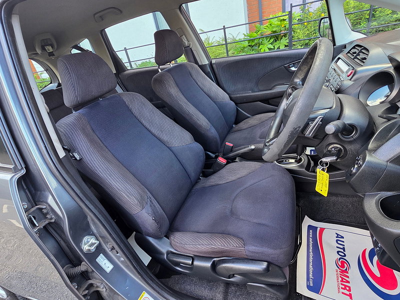 Honda Jazz 1.4 i-VTEC ES Hatchback 5dr Petrol CVT Euro 5 (99 ps)