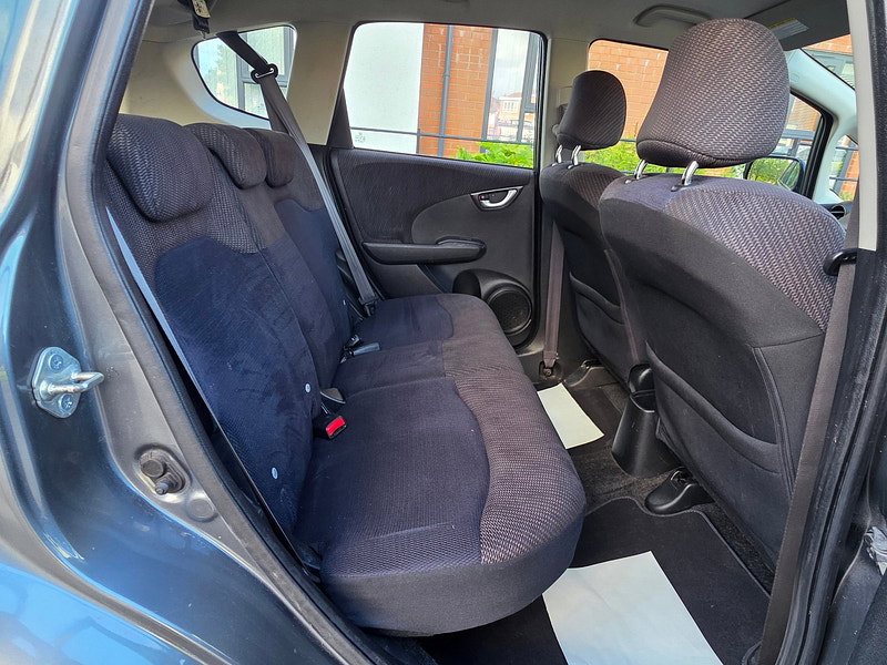 Honda Jazz 1.4 i-VTEC ES Hatchback 5dr Petrol CVT Euro 5 (99 ps)