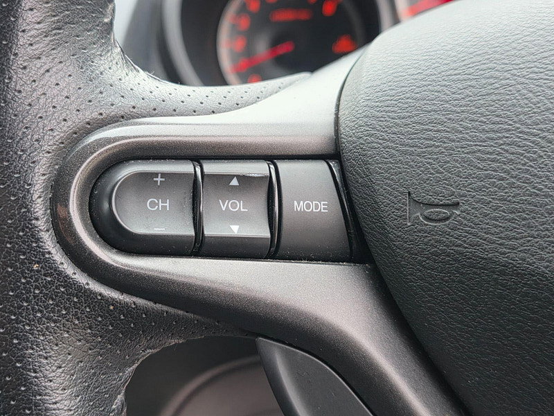 Honda Jazz 1.4 i-VTEC ES Plus Euro 5 5dr