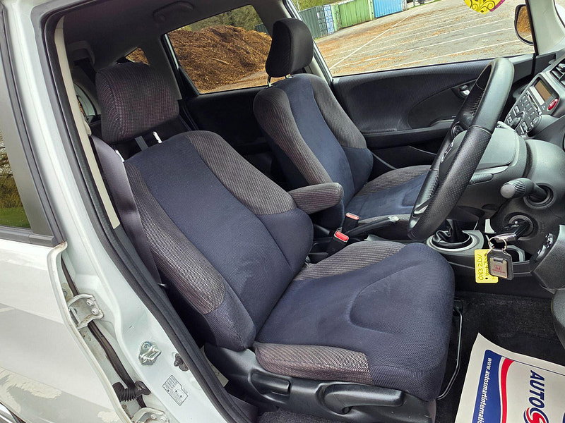 Honda Jazz 1.4 i-VTEC ES Plus Euro 5 5dr