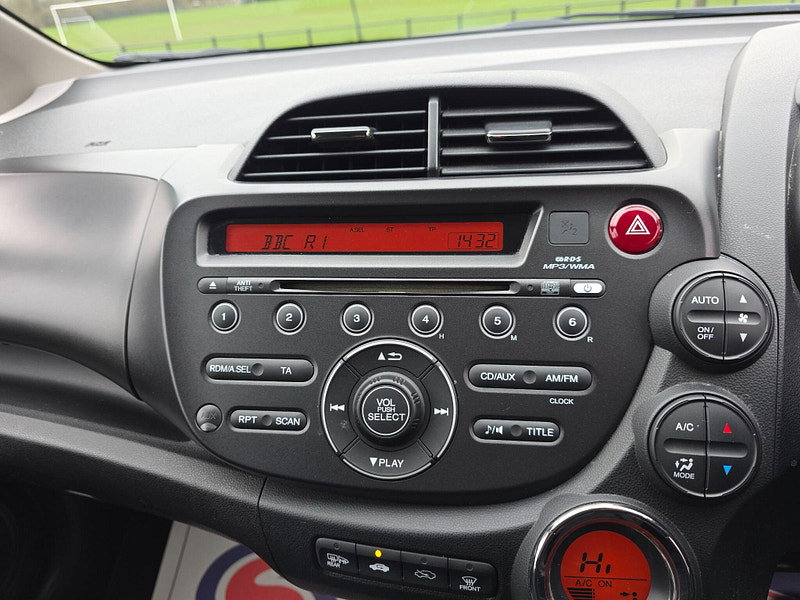 Honda Jazz 1.4 i-VTEC ES Plus Euro 5 5dr