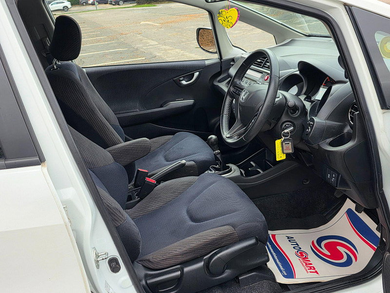 Honda Jazz 1.4 i-VTEC ES Plus Euro 5 5dr