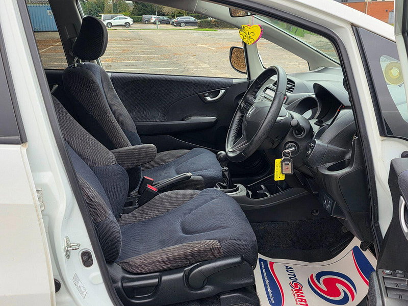 Honda Jazz 1.4 i-VTEC ES Plus Euro 5 5dr