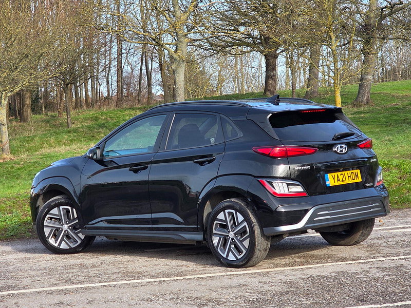 Hyundai Kona 64kWh Premium Auto 5dr (10.5kW Charger)