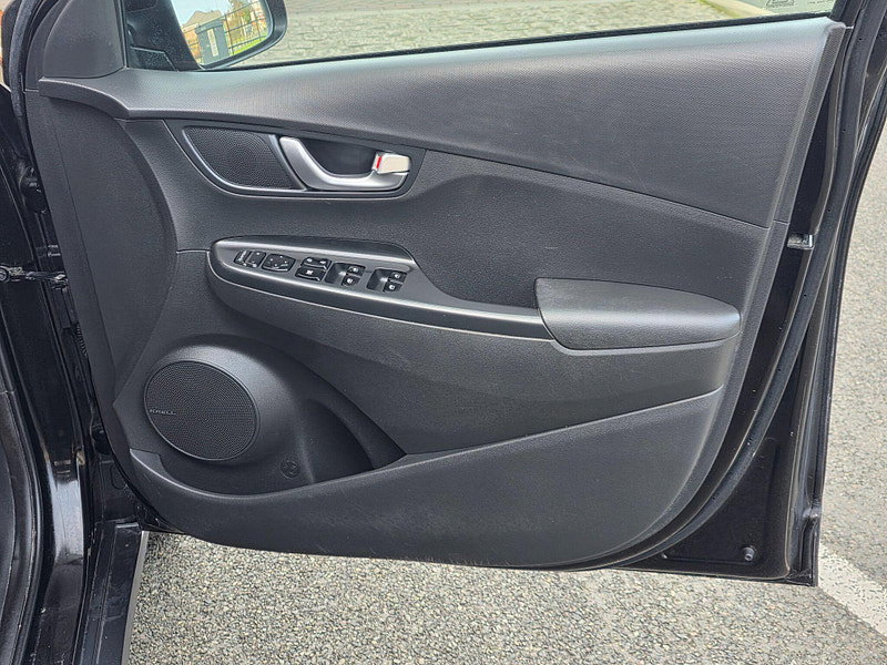 Hyundai Kona 64kWh Premium Auto 5dr (10.5kW Charger)