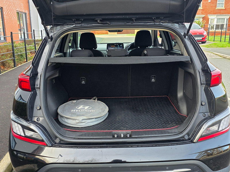 Hyundai Kona 64kWh Premium Auto 5dr (10.5kW Charger)