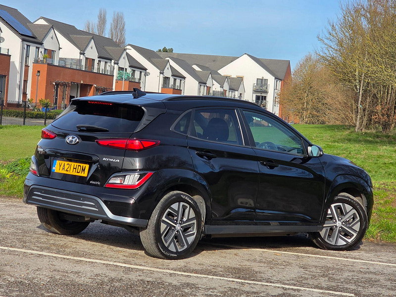 Hyundai Kona 64kWh Premium Auto 5dr (10.5kW Charger)