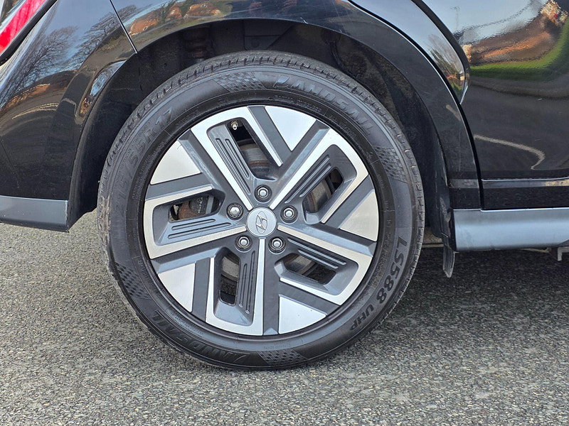 Hyundai Kona 64kWh Premium Auto 5dr (10.5kW Charger)