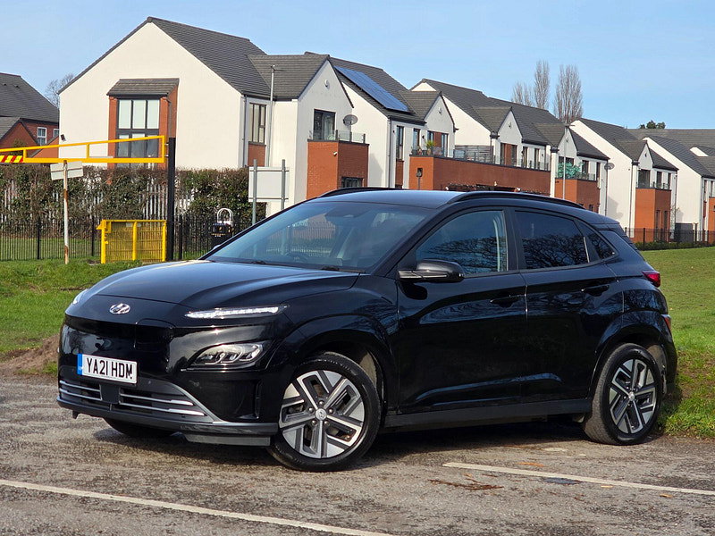 Hyundai Kona 64kWh Premium Auto 5dr (10.5kW Charger)