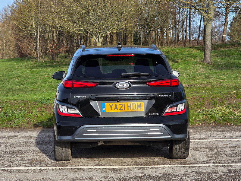 Hyundai Kona 64kWh Premium Auto 5dr (10.5kW Charger)