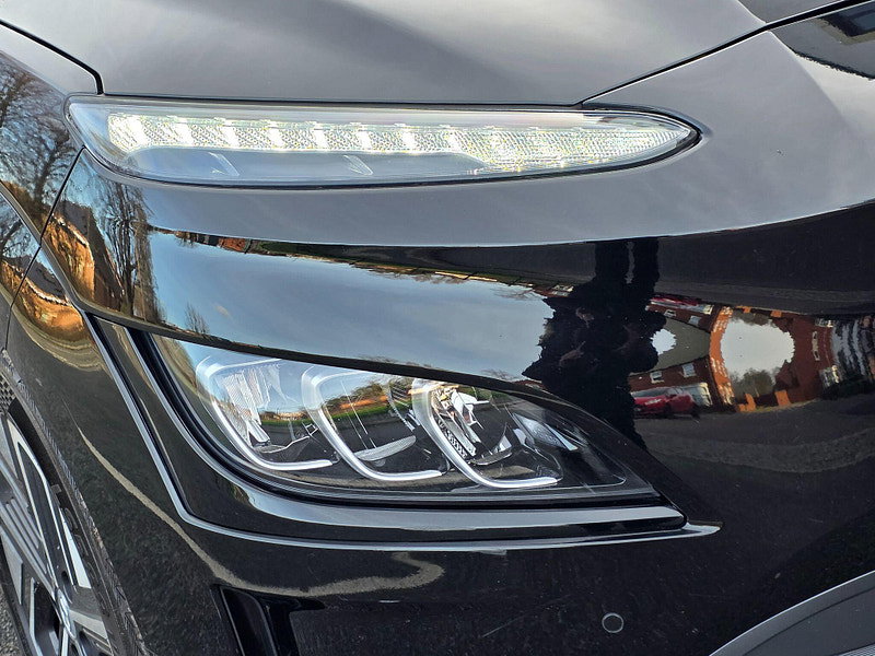 Hyundai Kona 64kWh Premium Auto 5dr (10.5kW Charger)