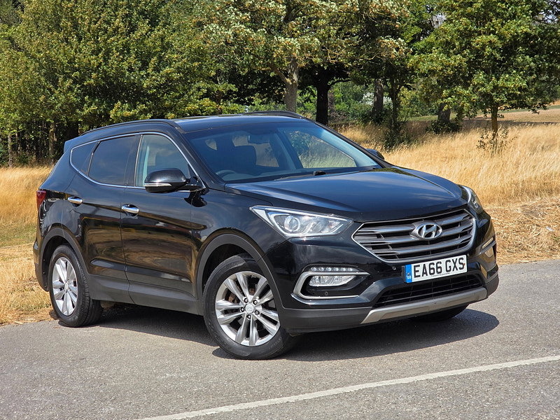 Hyundai Santa Fe 2.2 CRDi Blue Drive Premium SUV 5dr Diesel Manual 4WD Euro 6 (s/s) (7 Seat) (200 ps)