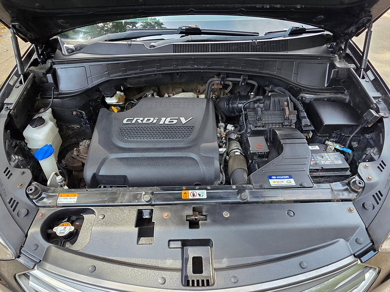 Hyundai Santa Fe 2.2 CRDi Blue Drive Premium SUV 5dr Diesel Manual 4WD Euro 6 (s/s) (7 Seat) (200 ps)