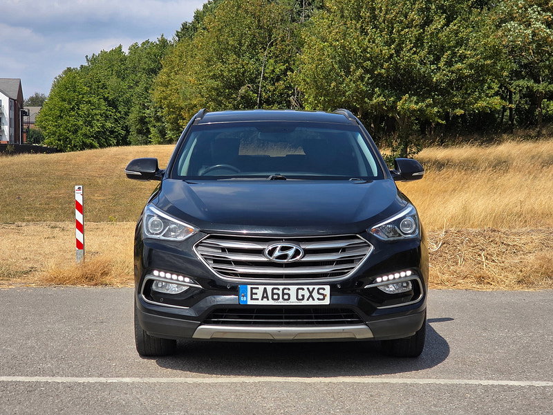 Hyundai Santa Fe 2.2 CRDi Blue Drive Premium SUV 5dr Diesel Manual 4WD Euro 6 (s/s) (7 Seat) (200 ps)