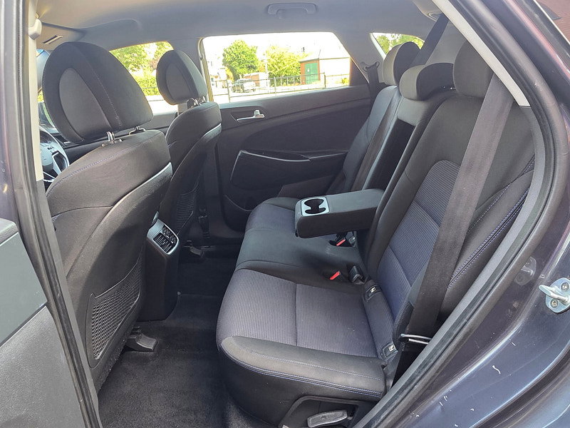 Hyundai Tucson 1.7 CRDi Blue Drive SE Nav SUV 5dr Diesel Manual Euro 6 (s/s) (116 ps)