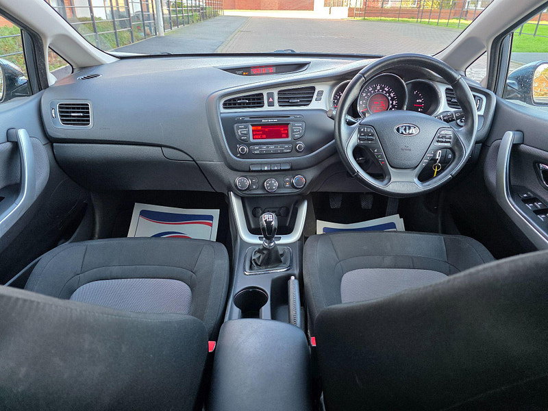Kia Ceed 1.6 CRDi EcoDynamics 2 Sportswagon Euro 5 (s/s) 5dr