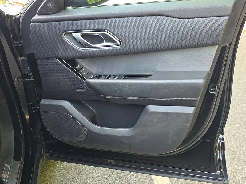 Land Rover Range Rover Velar 2.0 D240 R-Dynamic S SUV 5dr Diesel Auto 4WD Euro 6 (s/s) (240 ps)
