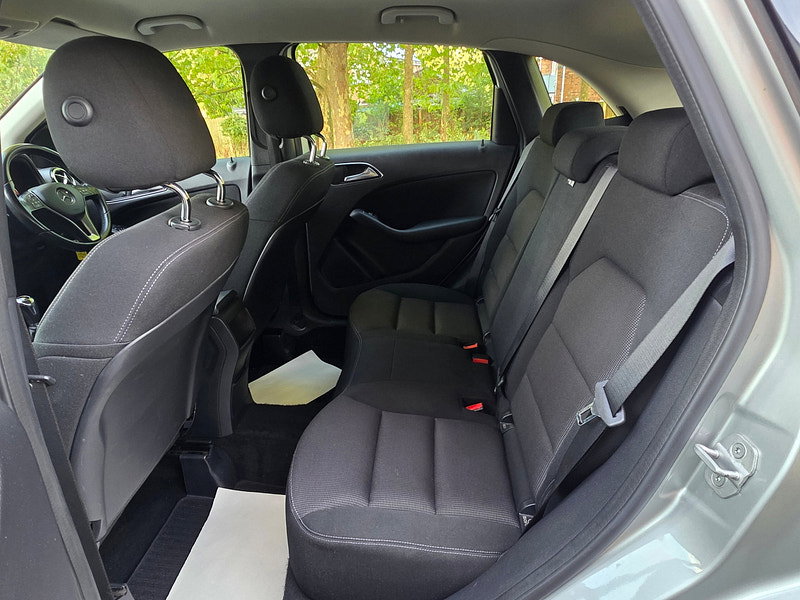 Mercedes-Benz B Class 1.8 B180 CDI BlueEfficiency SE MPV 5dr Diesel Manual Euro 5 (s/s) (109 ps)