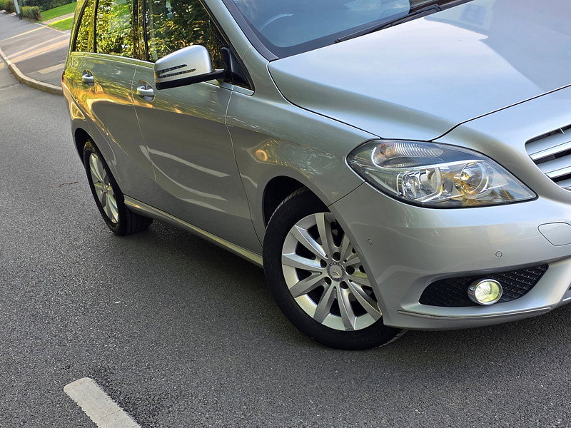 Mercedes-Benz B Class 1.8 B180 CDI BlueEfficiency SE MPV 5dr Diesel Manual Euro 5 (s/s) (109 ps)
