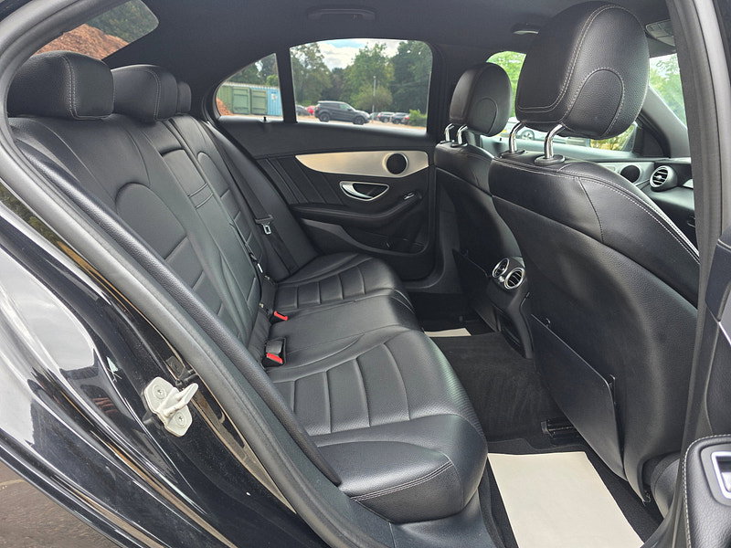 Mercedes-Benz C Class 2.1 C220 BlueTEC AMG Line Saloon 4dr Diesel G-Tronic+ Euro 6 (s/s) (170 ps)