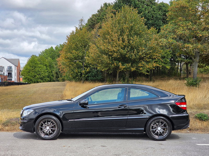 Mercedes-Benz CLC Class 2.1 CLC200 CDI SE Coupe 3dr Diesel Manual Euro 4 (122 ps)