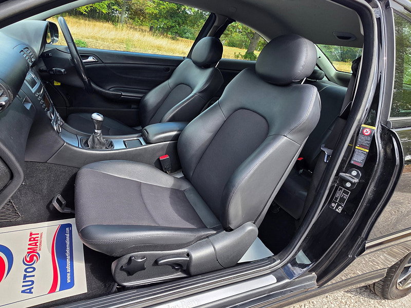 Mercedes-Benz CLC Class 2.1 CLC200 CDI SE Coupe 3dr Diesel Manual Euro 4 (122 ps)