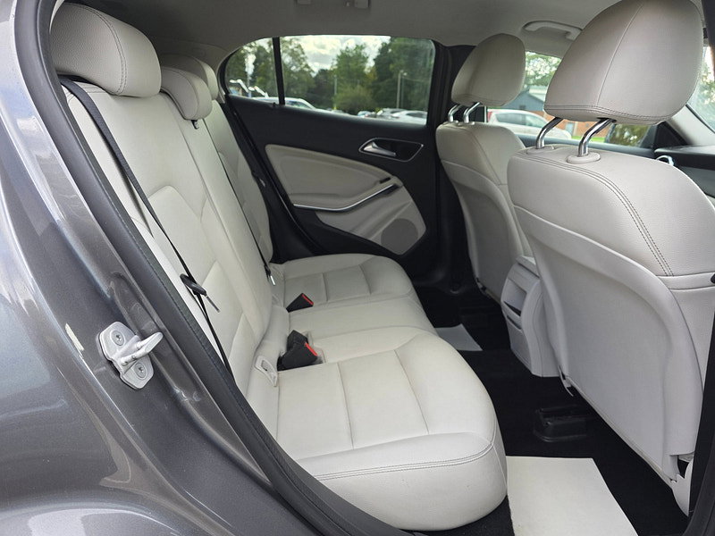 Mercedes-Benz GLA 1.6 GLA200 SE SUV 5dr Petrol 7G-DCT Euro 6 (s/s) (156 ps)