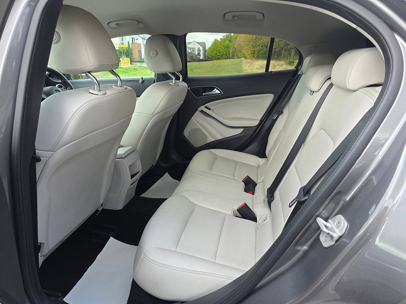 Mercedes-Benz GLA 1.6 GLA200 SE SUV 5dr Petrol 7G-DCT Euro 6 (s/s) (156 ps)