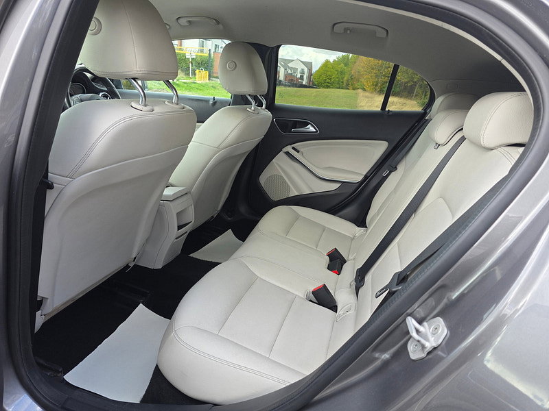 Mercedes-Benz GLA 1.6 GLA200 SE SUV 5dr Petrol 7G-DCT Euro 6 (s/s) (156 ps)