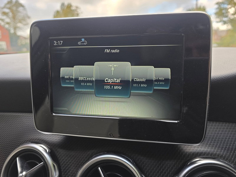 Mercedes-Benz GLA 1.6 GLA200 SE SUV 5dr Petrol 7G-DCT Euro 6 (s/s) (156 ps)