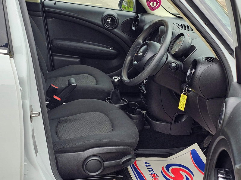 MINI Countryman 1.6 Cooper D Euro 5 (s/s) 5dr