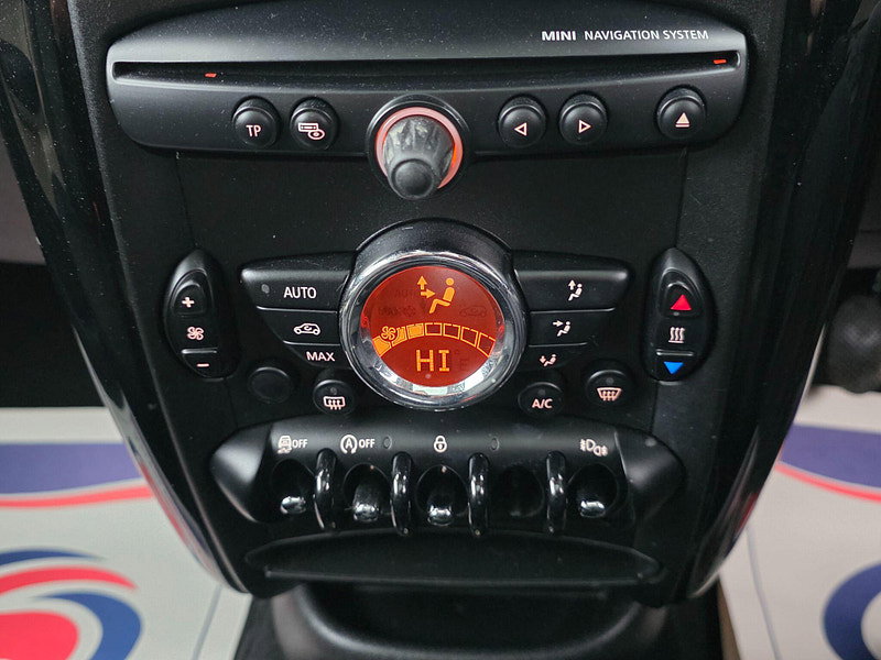 MINI Countryman 1.6 Cooper D Euro 5 (s/s) 5dr