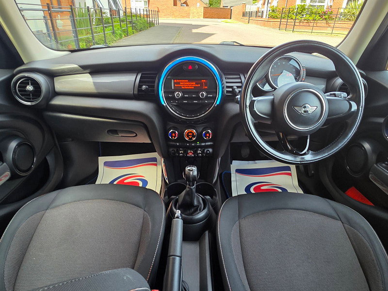 MINI Hatch 1.5 Cooper D Euro 6 (s/s) 5dr
