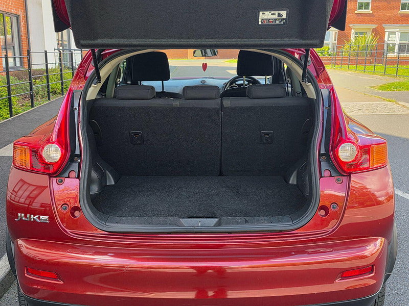 Nissan Juke 1.6 Acenta Premium Euro 5 (s/s) 5dr