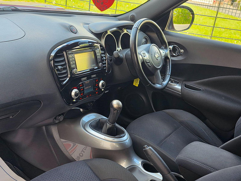 Nissan Juke 1.6 Acenta Premium Euro 5 (s/s) 5dr