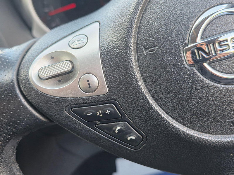 Nissan Juke 1.6 Acenta Premium Euro 5 (s/s) 5dr