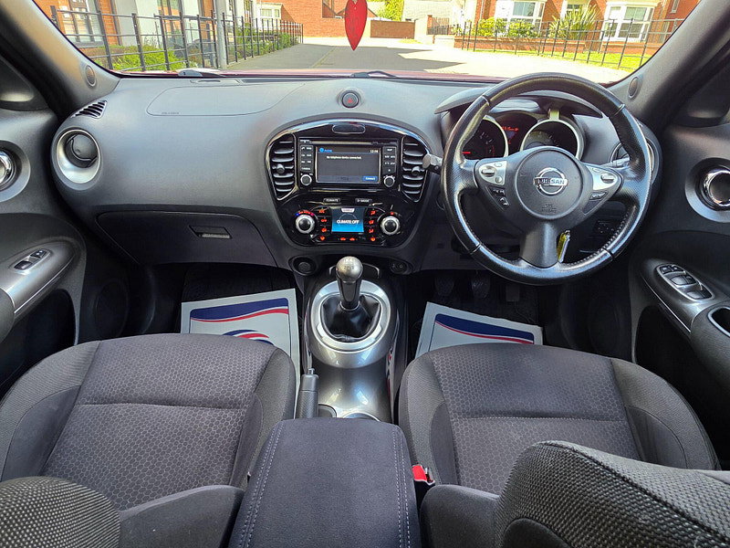 Nissan Juke 1.6 Acenta Premium Euro 5 (s/s) 5dr