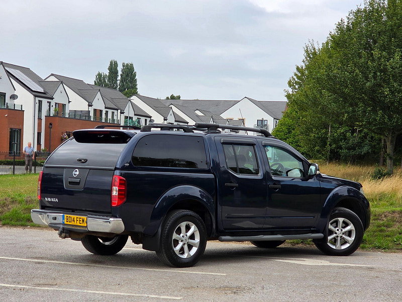 Nissan Navara 2.5 dCi Tekna 4WD Euro 5 4dr