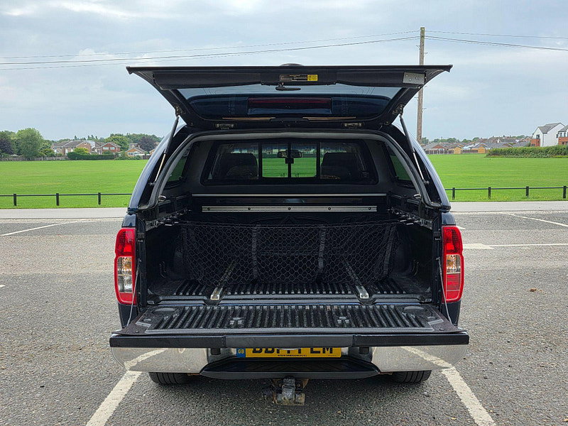 Nissan Navara 2.5 dCi Tekna 4WD Euro 5 4dr