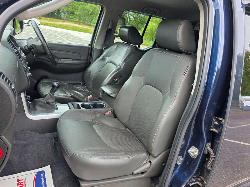 Nissan Navara 2.5 dCi Tekna 4WD Euro 5 4dr